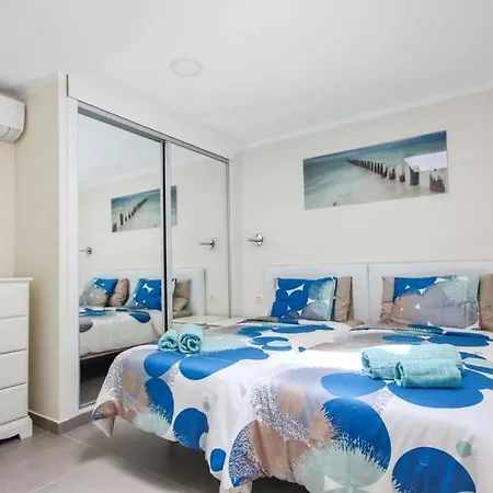 Playa De Fanabe Sleeps 10 Pool Air Con Wifi فيلة