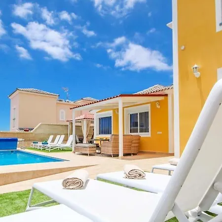 Playa De Fanabe Sleeps 10 Pool Air Con Wifi Vila