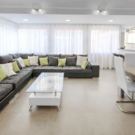 Vila Playa De Fanabe Sleeps 10 Pool Air Con Wifi
